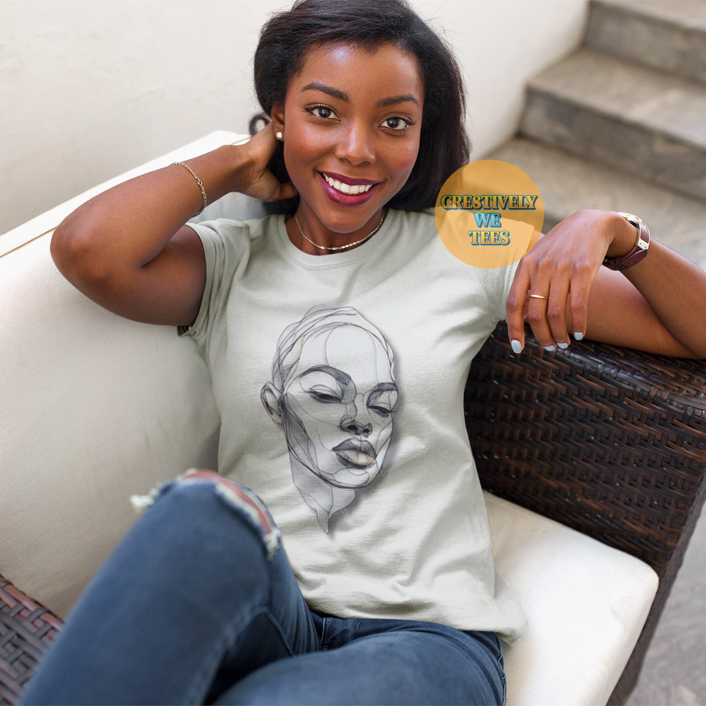 Minimalist Line Art Face Tee – Modern Afro Beauty Sketch T-Shirt for Women